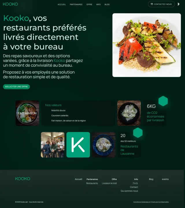 La page d’accueil de Kooko dans un navigateur de bureau, présentant son service de livraison de repas au bureau sur la photographie d’un plat.